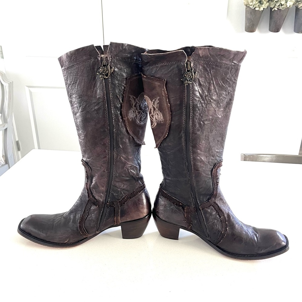 Siren by Mark Nason Villa Boot
Dark Brown Rare Vintage - Picture 10 of 16